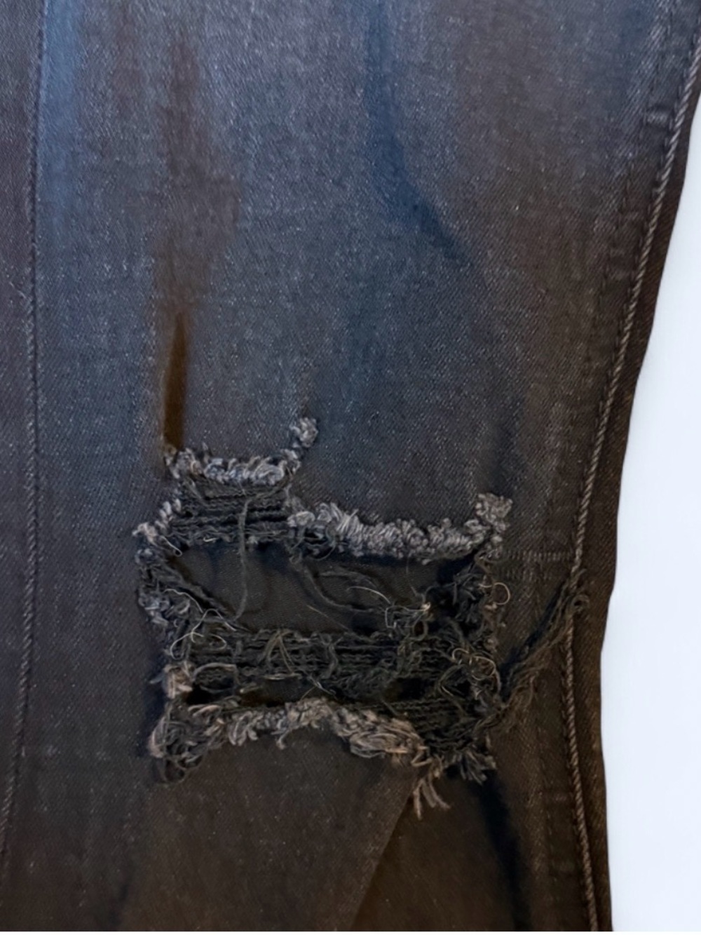 Vervet Black High-Rise Flare Jeans Knee Distressed Size 25 Festival Concert Look - Picture 4 of 6